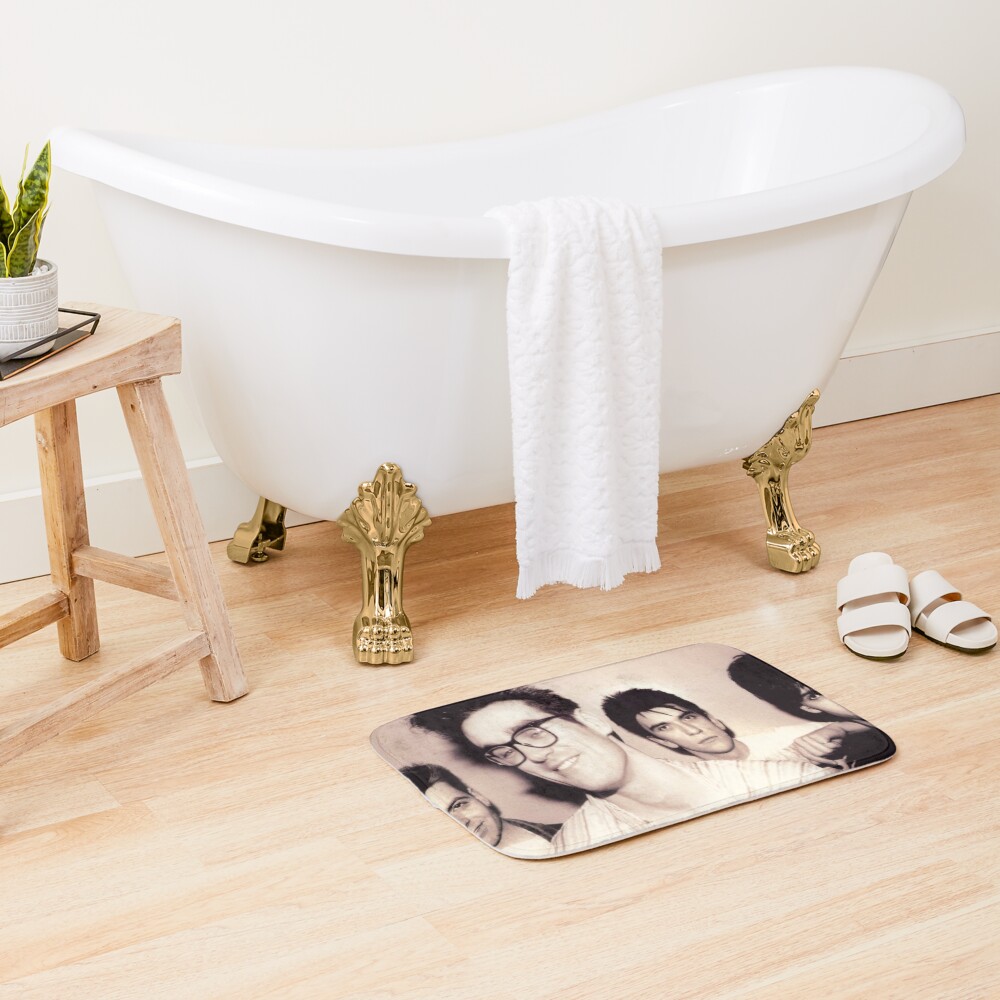 Four Mens The Smiths Bath Mat - Image 2