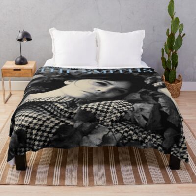 Classic Retro Throw Blanket