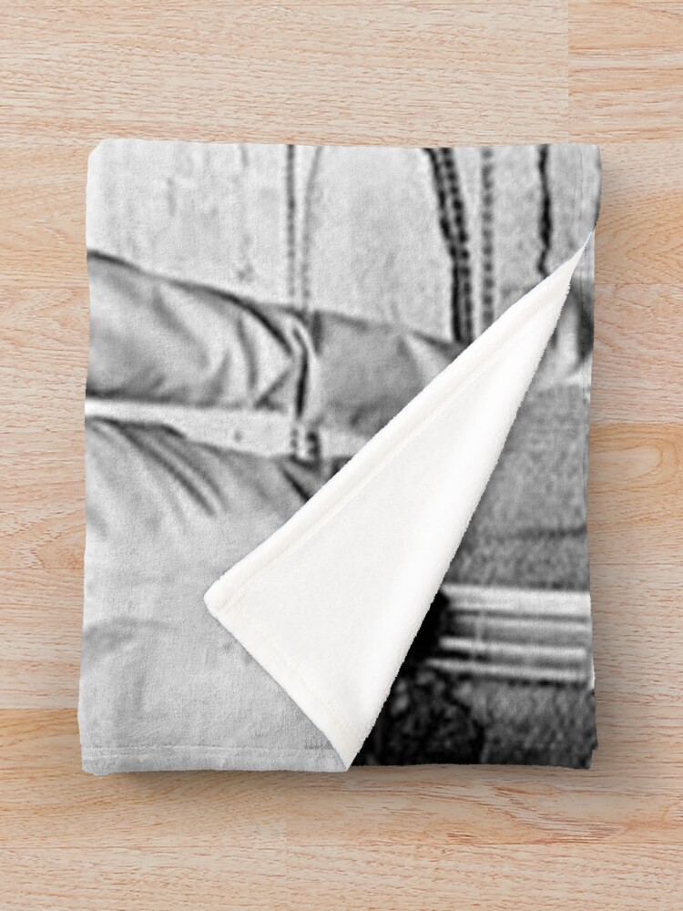 On Road The Smiths Throw Blanket - Image 2
